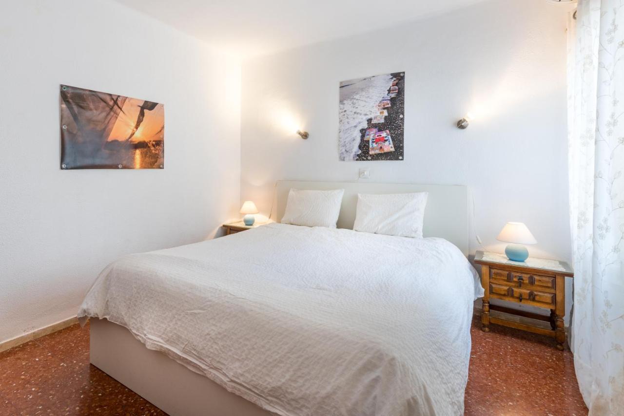 Seafront Apartment Torre Del Mar Luaran gambar