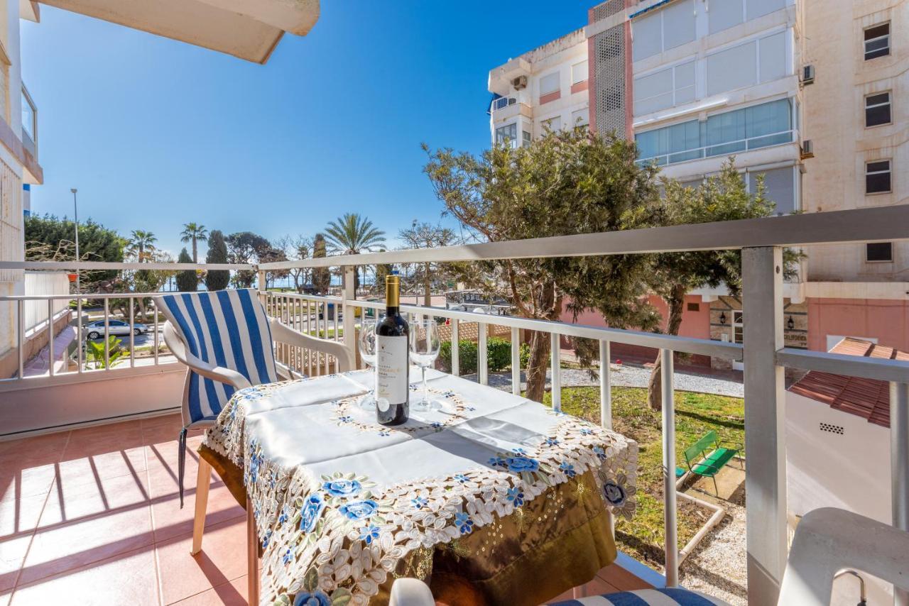 Seafront Apartment Torre Del Mar Luaran gambar