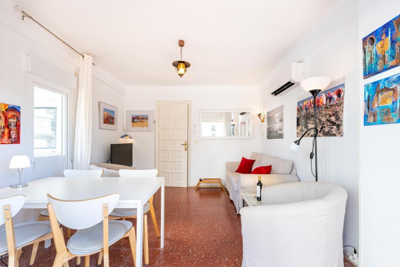 Seafront Apartment Torre Del Mar Luaran gambar