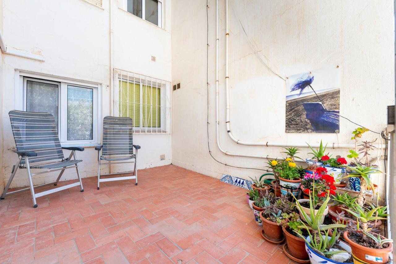 Seafront Apartment Torre Del Mar Luaran gambar