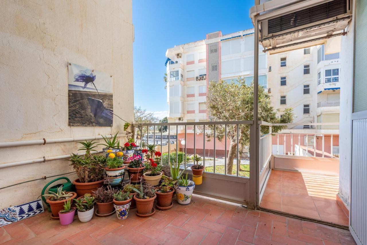 Seafront Apartment Torre Del Mar Luaran gambar