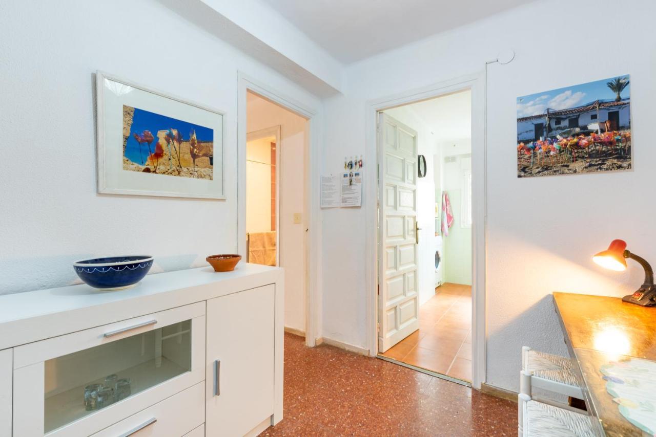 Seafront Apartment Torre Del Mar Luaran gambar