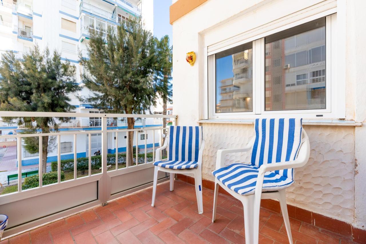 Seafront Apartment Torre Del Mar Luaran gambar