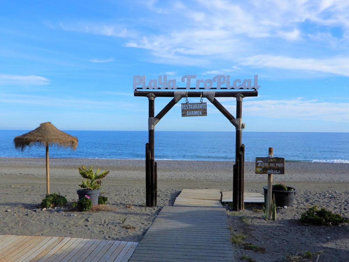 Seafront Apartment Torre Del Mar Luaran gambar